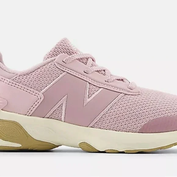 New Balance Women's 
Rare Color Neutral Ballerina 🩰 Pink - Picture 3 of 7